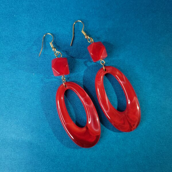 Everyday Chic Oval Earrings – Stylish Red Dangle Earrings for Women - Image 6