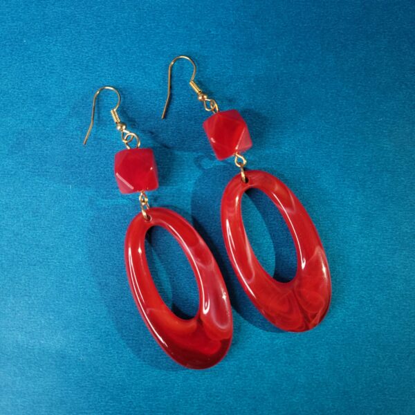 Everyday Chic Oval Earrings – Stylish Red Dangle Earrings for Women - Image 5