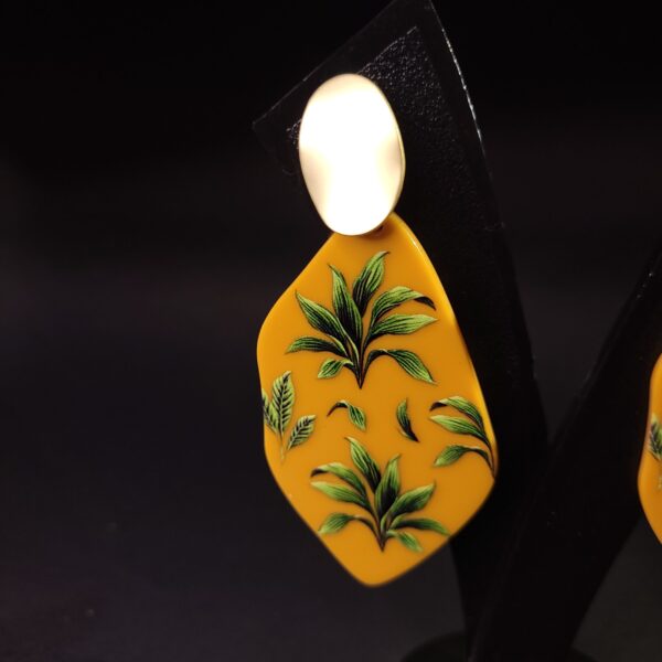Trendy Yellow Modern Acrylic Earrings Stylish Dangles for Everyday Wear - Image 2
