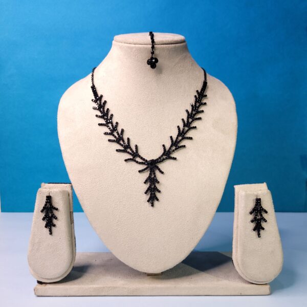 Midnight Elegance Black Necklace Set - Image 6