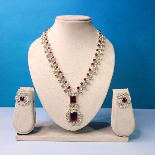 Wine-Colored Emerald Elegance Necklace & Earrings Set – Luxury Statement Jewelry - Image 2