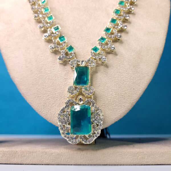 Blue Emerald-Inspired Necklace Set – Elegant Statement Jewelry for Parties & Weddings - Image 5