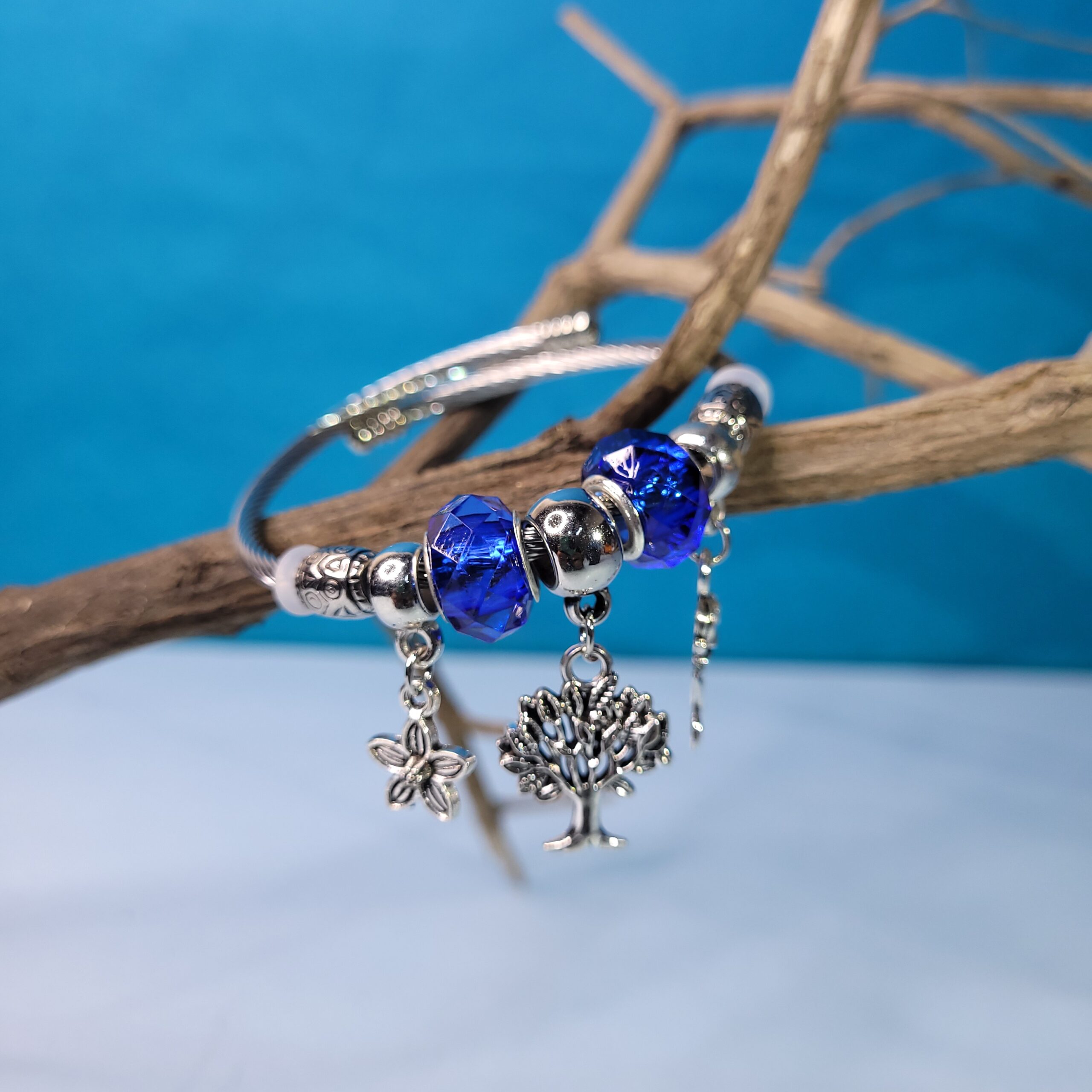 Trendy Adjustable Charm Bracelet in Blue – Beads & Emoji Charms for Women & Girls