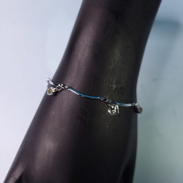 Fashionable Sleek Adjustable Chain Bracelet – Everyday & Party Jewelry for Women - Image 3