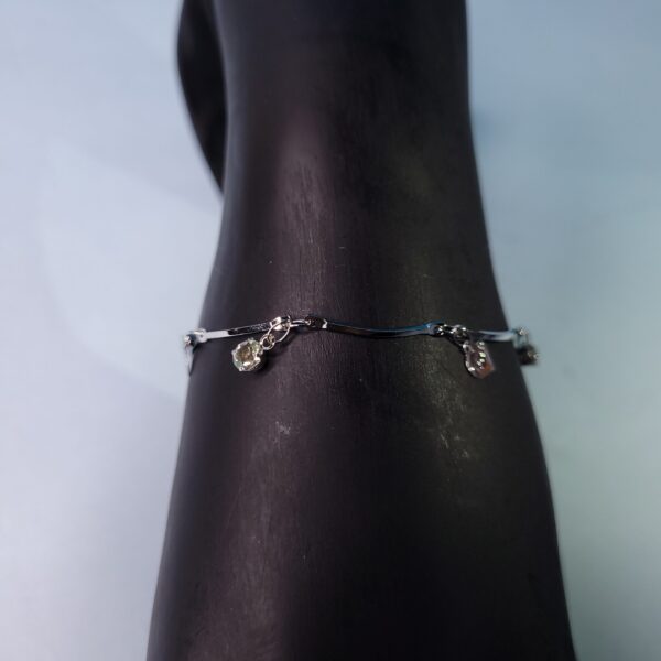 Fashionable Sleek Adjustable Chain Bracelet – Everyday & Party Jewelry for Women
