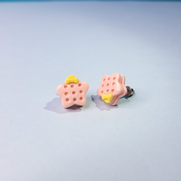Star Shaped Tiny Acrylic Stud Earrings Adorable Everyday Jewelry - Image 3