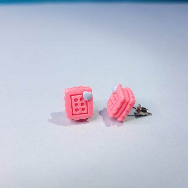 Tiny Acrylic Stud Earrings Rectangle Design Stylish Earrings for Women - Image 3