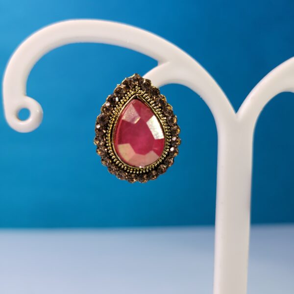 Stylish Stone Leaf Stud Earrings Pink Elegant Earrings for Women - Image 2
