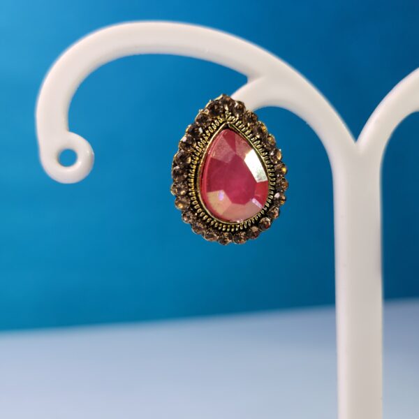 Stylish Stone Leaf Stud Earrings Pink Elegant Earrings for Women - Image 3