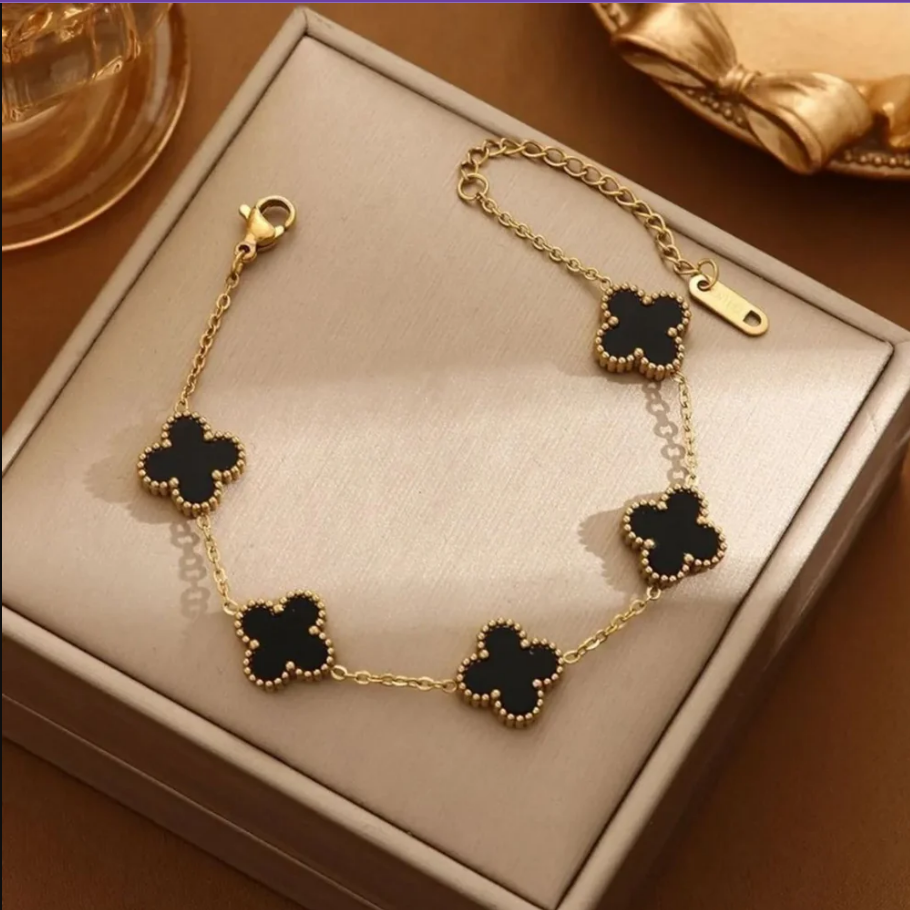 Anti-Tarnish Black Clover Bracelet