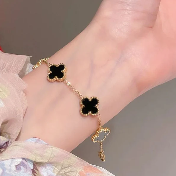 Vintage Floral Charm Bracelet